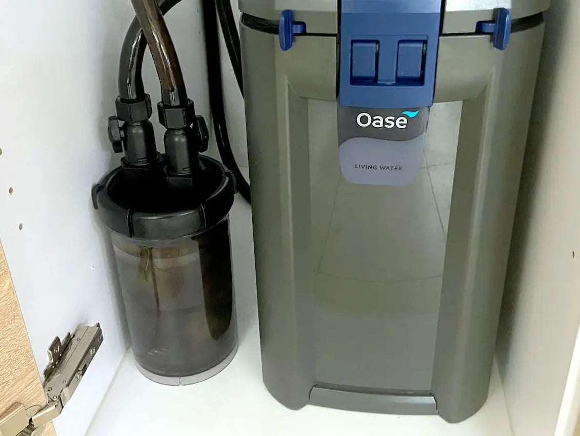 Oase Living Water Wasseraufbereiter mit Aktivkohlefilter und Speichertank